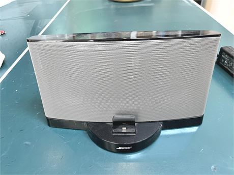 BOSE Sound Dock Series III