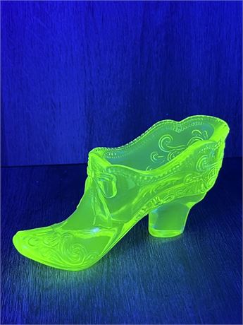 Mosser Uranium Glass Shoe