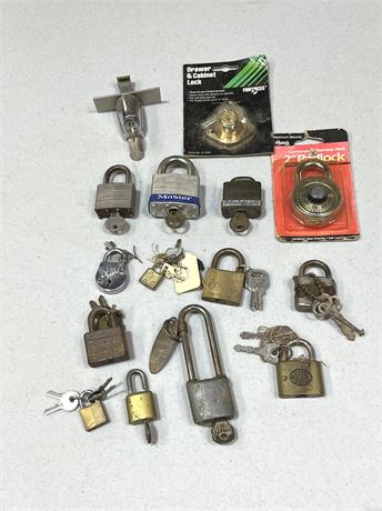 Vintage Locks w/ Keys