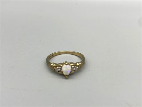 10k Mexican Opal Ring