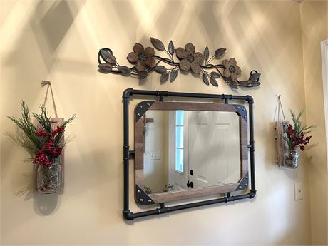 Wall Mirror & Decorations