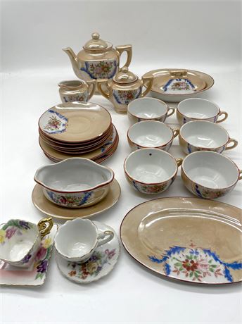 Japanese Kid's Porcelain Tea Set