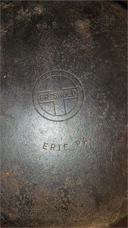 Griswold #8 cast iron pan