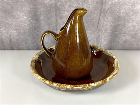 Brownware Pitcher and Wash Basin
