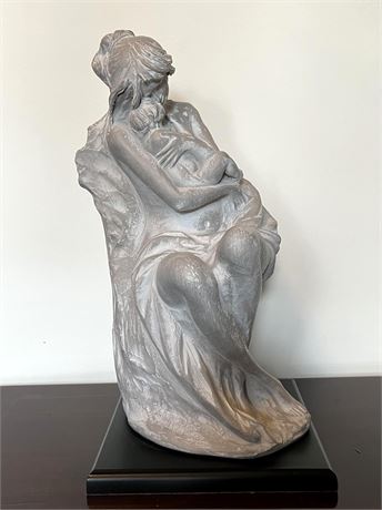 Milano Designs Mother and Child Sculpture