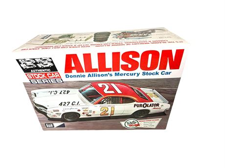 MPC Donnie Allison 1971 Mercury Cyclone Stock Car Model Kit