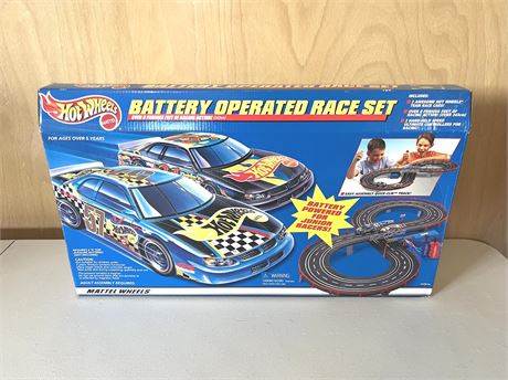 NIB Vintage Hot Wheels Battery Operated Race Set