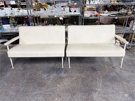 Viko MCM Couch