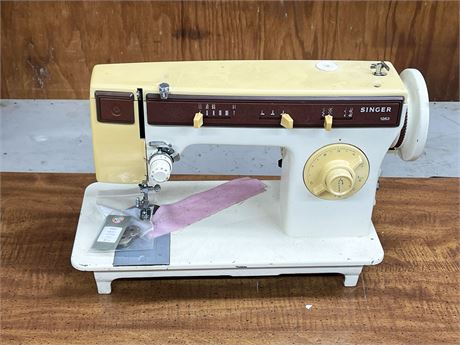 Singer Sewing Machine Model 1263