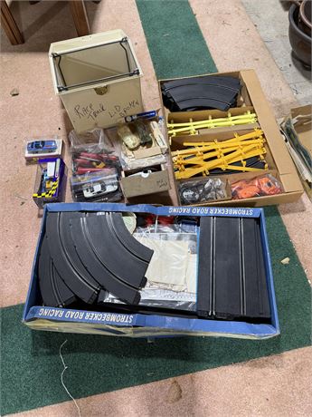 Slot Car Racetrack Complete