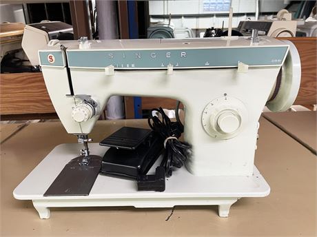 Singer Sewing Machine Model 258