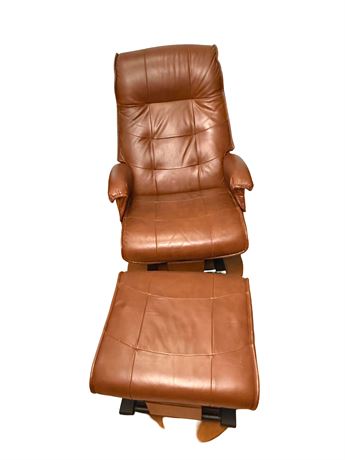 AvantGlide Brown Leather Gilder with Ottoman