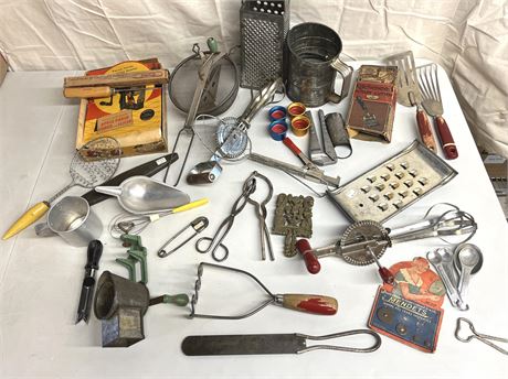 Vintage/Antique Kitchen Utensil Lot