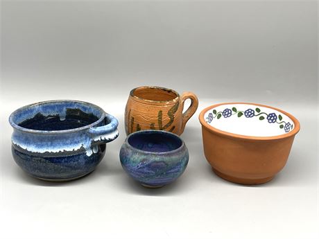 Four (4) Piece Pottery Lot