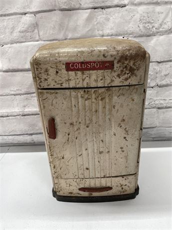 1940s Coldspot Jr. Refrigerator