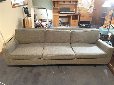 Modern Style Sofa