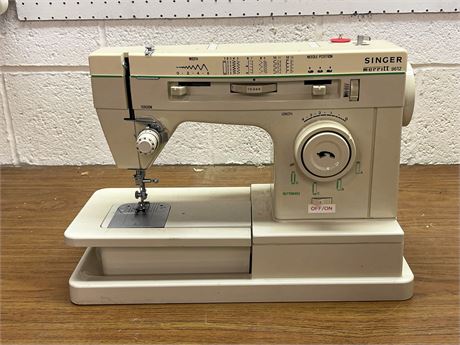 Singer Sewing Machine Model 9612