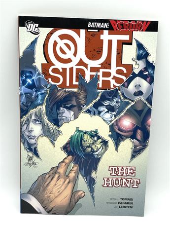 Outsiders: The Hunt Paperback