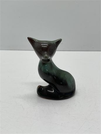 Blue Mountain Pottery Cat