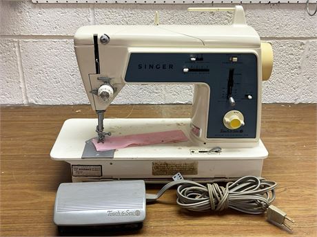 Singer Sewing Machine Model 638