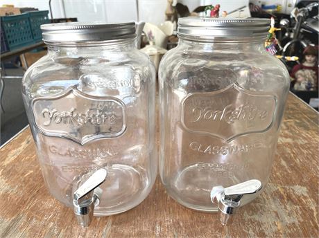 Yorkshire Glassware 1 Gallon Beverage Dispensers