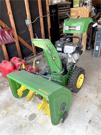 John Deere 1028E  305cc OHV 1350 Series Snowblower