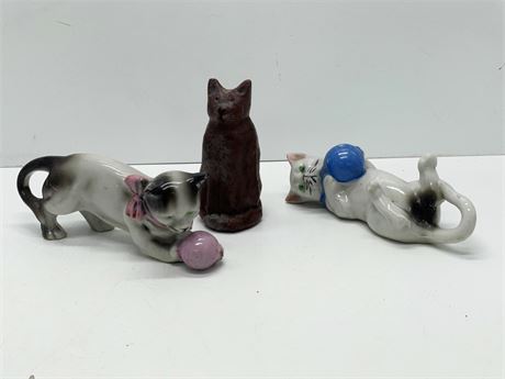 Porcelain & Plaster Cats