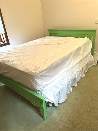 Full Size Bed