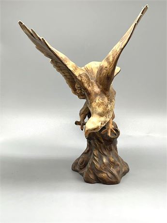 Byron Molds Eagle Statue