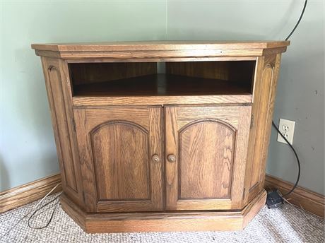 Oak Corner Cabinet