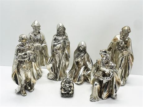 Decorative Nativity Figures