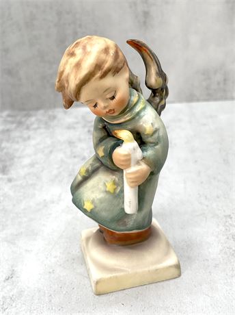 Goebel Hummel Figurine Heavenly Angel