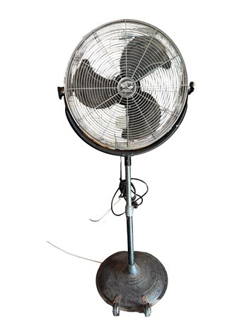 22-inch Metal Floor Fan