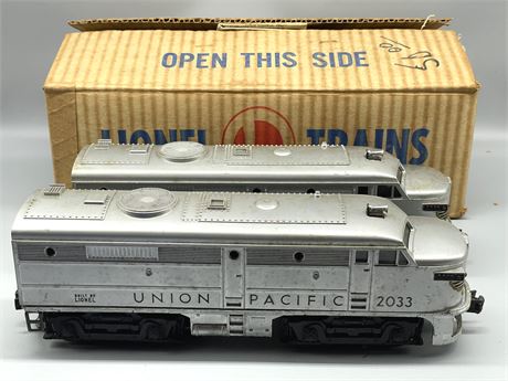 Lionel Union Pacific Diesel Engines No. 2033