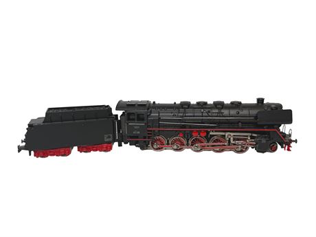 Marklin HO Scale Deutsche Bundesbahn Class 44 Heavy Steam Freight Locomotive