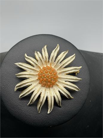 Weiss Sunflower Pin