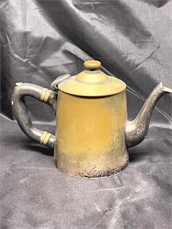 Albert Pick Co. Teapot