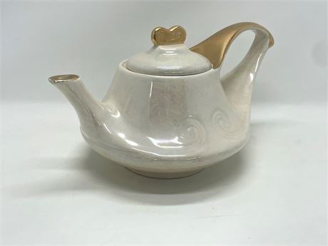 1940s Pearl China Aladdin Teapot