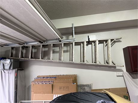 10 Ft. Aluminum Ladder