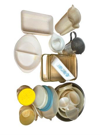 Kitchen Cupboards Lot 8