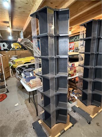 Rotating Display Shelf