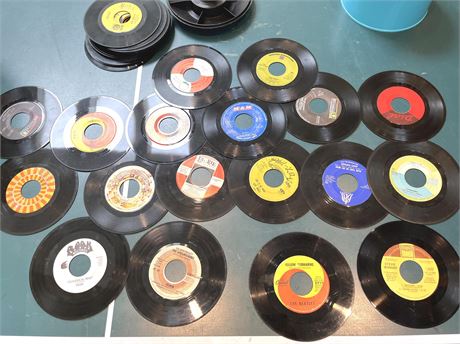 Vinyl Record Collection (45s)