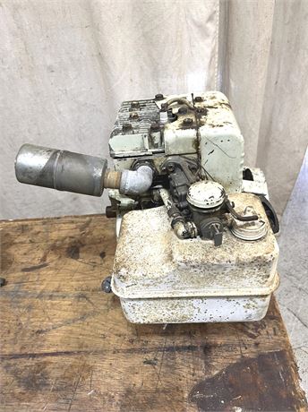 Vintage Briggs and Stratton Engine Motor