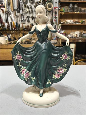 Art Deco Japanese Porcleain Figure