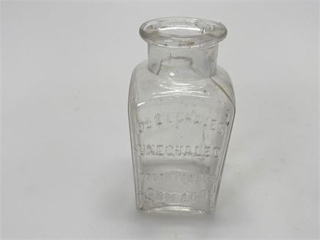 Dr. E.L. Grant's Tooth Powder Bottle Chicago