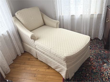 Vintage Chaise Lounge Chair