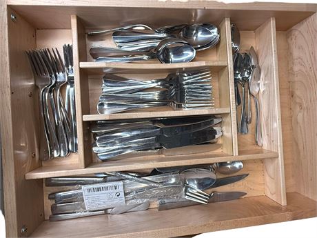 Kitchen Cupboards Lot 2