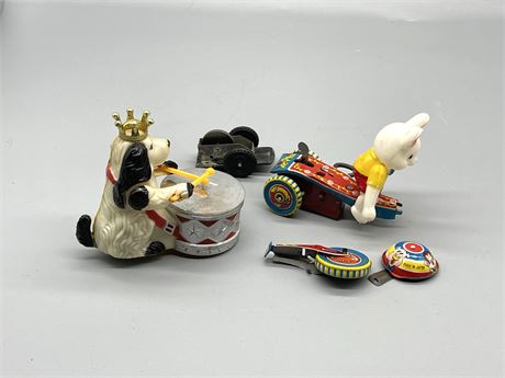 Vintage Windup Tin Toys