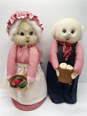 Grandma and Grandpa Dolls