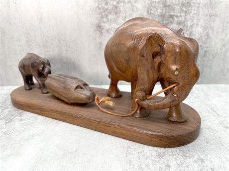 10" Wood Elephant Carving Display